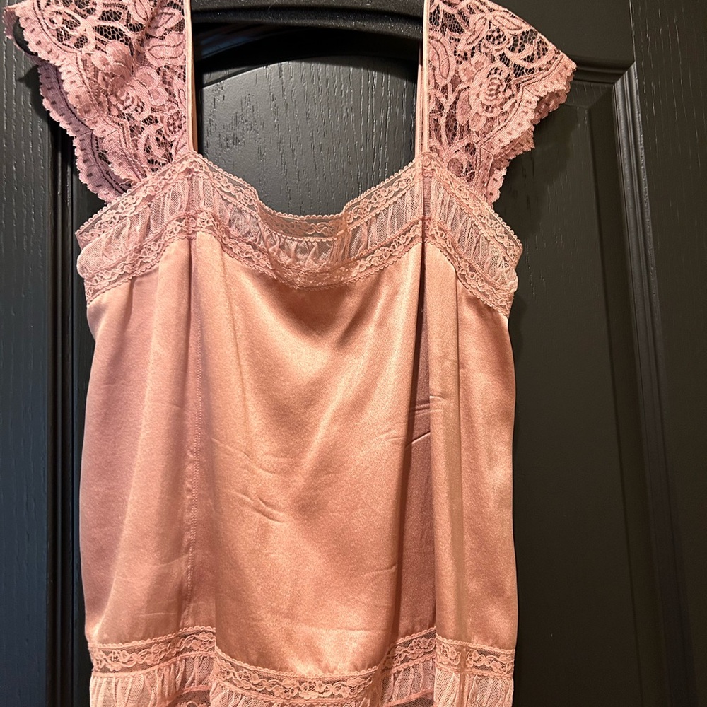Silk top DKNY -blush color.